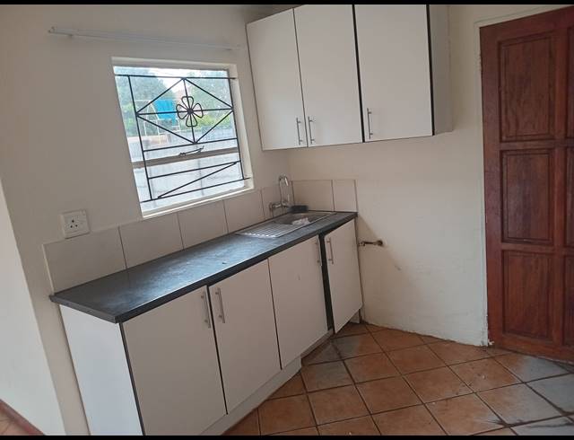 3 BEDROOM FREEHOLD TO LET IN COSMO CITY